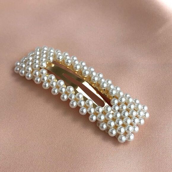 Accessories - ⭐️ HOST PICK⭐️ Pearl Hair Clip